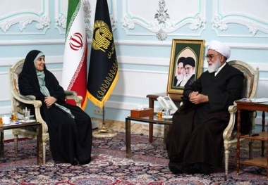 ۱۴۰۰ دستگاه اتوبوس جدید و افتتاح ۹۰ کیلومتر باند دوم در خراسان رضوی / تکمیل آزادراه حرم تا حرم با جدیت در حال پیگیری است