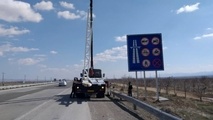 نصب بیش از 2000 علایم ایمنی درمحورهای مواصلاتی استان زنجان 