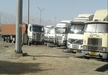 چرا رانندگان کامیون باید هزینه انبارداری صاحبان کالا را پرداخت کنند؟