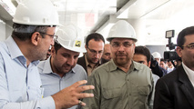 
هفت خطی در خط هفت مترو
