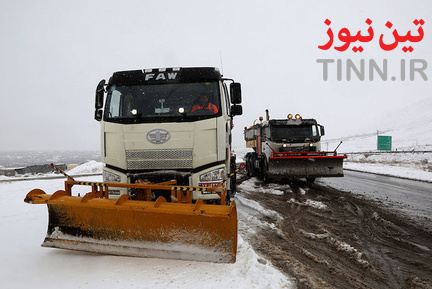 عملیات راهداری زمستانی در جاده هراز