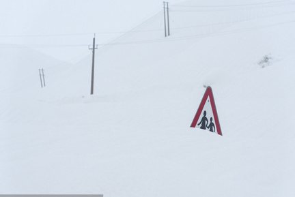 «کوهرنگ» مدفون در برف (22)