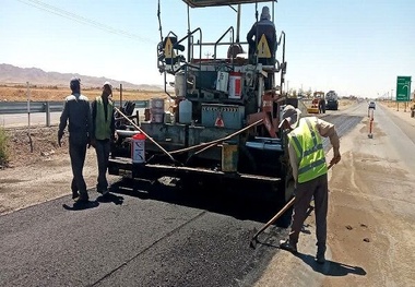 آغاز عملیات تعریض محور قدیم کاشمر - شادمهر در استان خراسان رضوی 