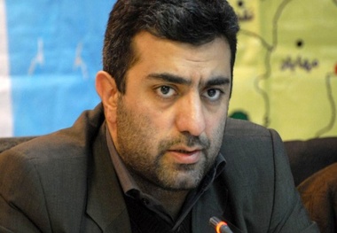  اقتصاد باید از زیر چرخ سیاست خارج شود/ وزیر اقتصادی باید در فضای پس از برجام خود را نشان دهد 