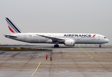 Air France takes delivery of its ninth (and last) Boeing 787 Dreamliner