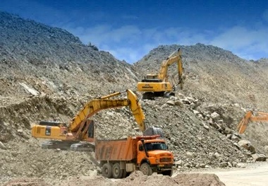 آغاز عملیات اجرایی آزادراه اردکان-مهریز با سرمایه‌ گذاری ۷۰ همتی