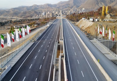 تأکید استاندار البرز بر تعریض سریعتر بخش پرترافیک آزادراه کرج قزوین