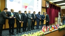 نشان زرین سیزدهمین نمایشگاه بین‌المللی صنعت آب و تأسیسات آب و فاضلاب ایران به شرکت فراب اهدا شد 