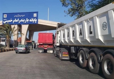 نارضایتی رانندگان کامیون از اجرا نشدن بخشنامه 1399/04/14 سازمان راهداری و حمل و نقل جاده ای