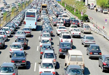 معابر خلوت پایتخت؛ رانندگان با سرعت مجاز رانندگی کنند