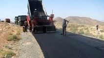 کمبود اعتبار در آسفالت و روکش جاده‌های روستایی مشهود است