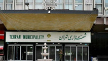 پرچم مدیران کهنسال شهرداری بالاست