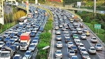 ترافیک سنگین در آزادراه کرج - تهران