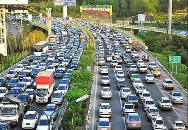 ترافیک در جاده رشت - قزوین سنگین شد