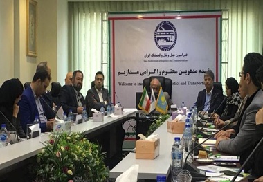 مسئولان بندر اکتاو در حال بررسی گسترش همکاری‌ها با ایران هستند