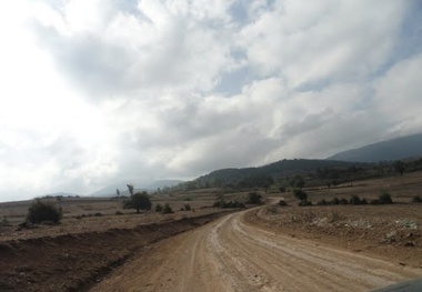 آغاز عملیات اجرایی محور روستایی و کوهستانی جهادآباد – آخرک