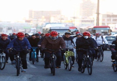 درخواست حناچی: دانشگاهیان به سه‌شنبه‌ها بدون خودرو بپیوندند