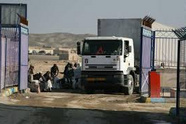 کامیون های ایرانی در مرز نیمروز افغانستان ، از ارائه ویزا و رودپاس معاف شدند