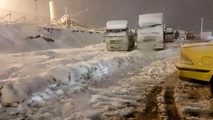 فیلم| سختی‌های کار حمل و نقل جاده‌ای کالا