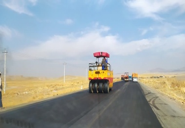 اجرای بیش از ۴۷۰۰ کیلومتر روکش آسفالت در راه‌ های فرعی و روستایی کشور طی سال جاری 