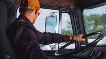 امکان افزایش سن بازنشستگی رانندگان عمومی / سختی کار فراموش شد