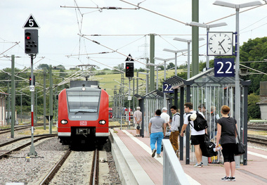 Electrification, batteries and hydrogen trains should replace DMUs, says study