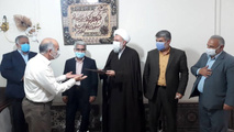 آزادگان درس مقاومت وایستادگی به ملت آموختند