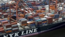 Container businesses remain extremely vulnerable to cyber-attack warns maritime analysts