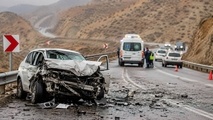 تصادفات رانندگی در ایران؛ چرا نبود قوانین بازدارنده تخلفات پرخطر را عادی کرده است