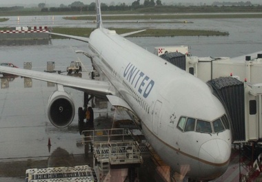 United Airlines Reports Third-Quarter 2017 Net Income