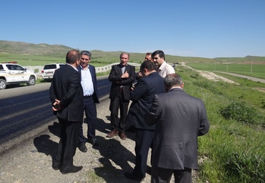 بهسازی راه های فرعی و روستایی پرتردد اولویت است

