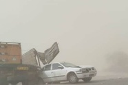 محور فهرج–زاهدان به دلیل طوفان شدید و گردوخاک مسدود شد