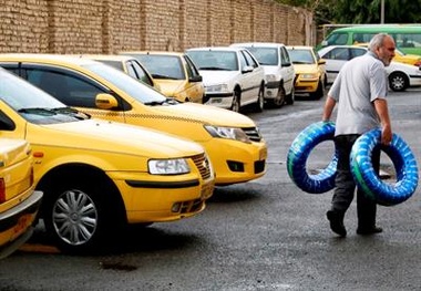 توزیع 30 هزار حلقه لاستیک بین تاکسیرانان 
