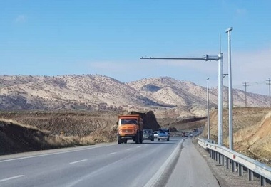 ۱۱ دستگاه دوربین ثبت تخلف به راه های استان ایلام اضافه می شود