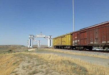 قطار ترانزیتی روسیه به مقصد هندوستان، از مرز ریلی اینچه برون وارد کشور شد
