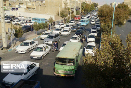اعتراض‌ها به گران شدن بنزین