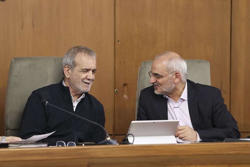 حاجی میرزایی رئیس هیئت نظارت بر مسافرت های خارجی کارکنان دولت شد