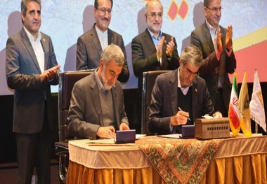 امضای تفاهم‌نامه همکاری موسسه صندوق پس‌انداز کارکنان راه آهن و صندوق کارآفرینی امید
