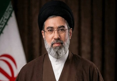 آیت الله سید مجتبی خامنه ای سومین رهبر جمهوری اسلامی ایران شد