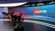 مجری اینترنشنال: چرا آیت الله خمینی توانست انقلاب کند اما ما نمی توانیم؟!+ فیلم
