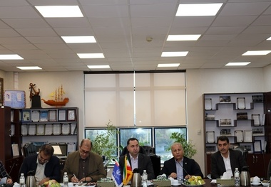 جلسه سازمان بنادر جهت بررسی و رفع مشکلات سرمایه‌گذاری و عملیات بندری در بندر امیرآباد
