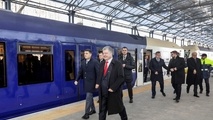 Poroshenko inaugurates airport link in Kyiv