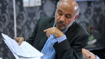 احمد میدری: بازنشستگی در سن ۵۰ سال درست نیست؛ فرصت‌ شغلی جوانان سلب می‌ شود