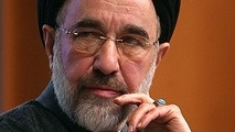 عکس جدید از سیدمحمد خاتمی در کنار معاون پزشکیان/کرباسچی هم آمد/برادر سیدحسن خمینی کنار چه کسی نشست؟