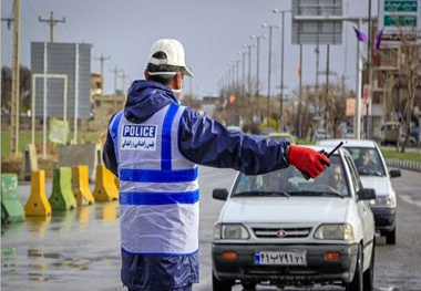 برخورد جدی پلیس با تخلفات ساکن و ثبت تخلف پارک حاشیه ای با دوربین های متحرک
