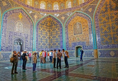 گردشگران چینی در راه ایران؛ پکن مجوز سفر گروهی صادر کرد