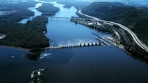 Ship stranded in Mississippi river after collision with underwater object