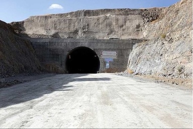 تشریح روند ساخت 1400 کیلومتر پروزه جادهای در کردستان