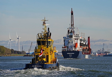 LNG Bunkering Increases in the Port of Rotterdam