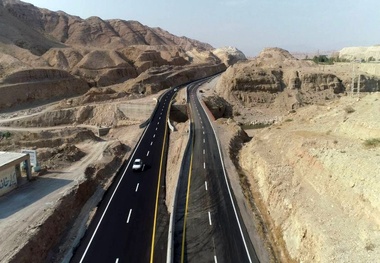 پل صلواتی جاده ایلام به مهران احداث شد + فیلم